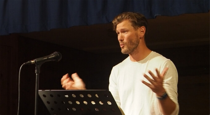 Shane Hatfield preaching at YXL West 2021